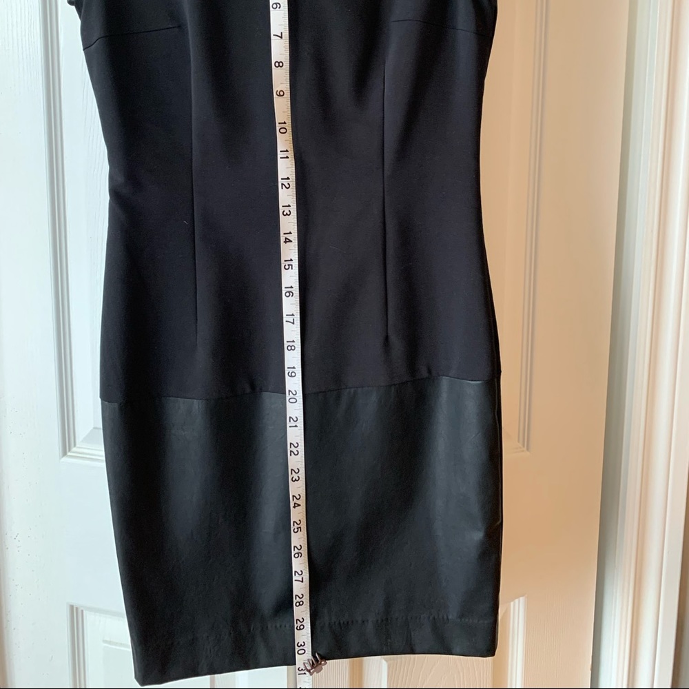 LBD - Picture 5 of 5